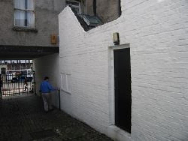 			VIEWINGS ARE HIGHLY RECOMMENDED!, 2 Bedroom, 1 bath, 1 reception Flat			 South End Road, HAMPSTEAD NW3